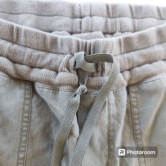 CAbi Joggers Womens SZ Small Olive Utility Military Gorpcore Cargo Woven Urban - Picture 3 of 8